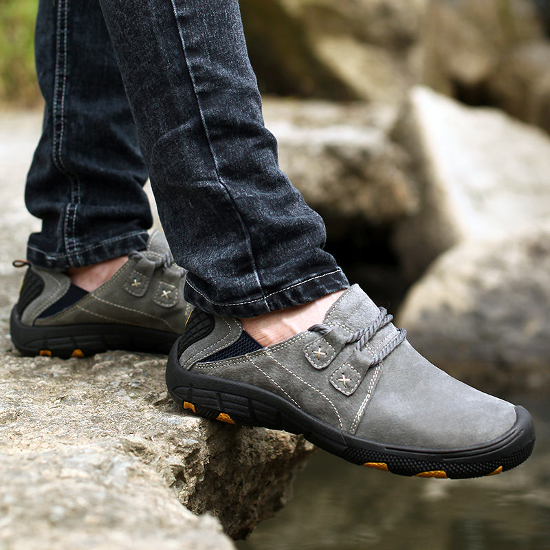 Men Outdoor Hiking Sneakers Non-Slip Toe Protection Casual Walking Leather Loafers